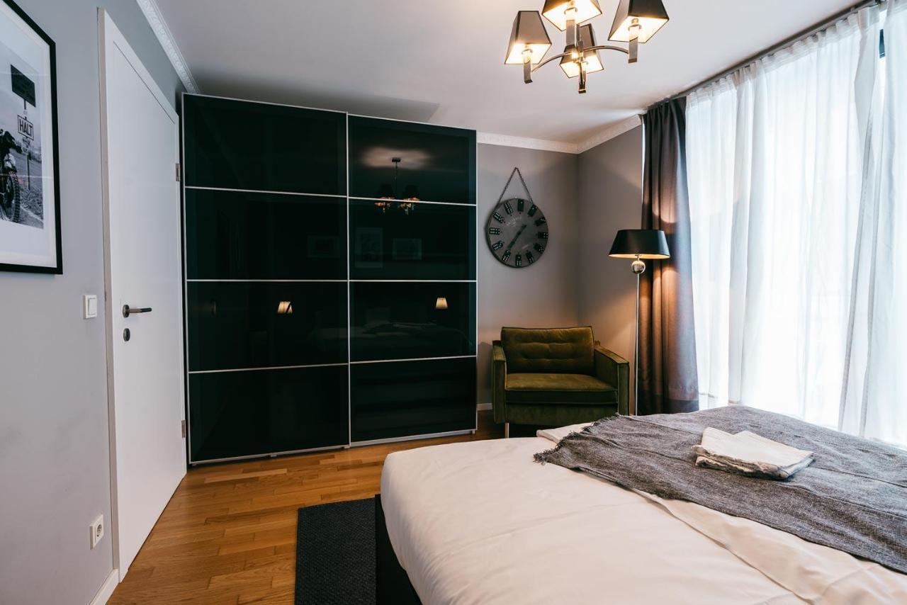 Luxury Downtown Appartement Mit Garage غراتس المظهر الخارجي الصورة